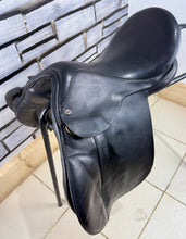 Load image into Gallery viewer, 17” Wide Dever Cob GP Saddle - Black
