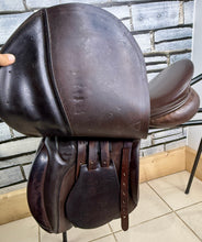 Load image into Gallery viewer, 17” Wide Jeffries Falcon Hawk Event GP Saddle - Brown
