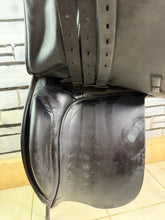 Load image into Gallery viewer, 18” MW Ryder WH/VSD Saddle - Brown