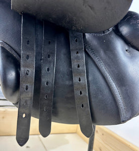 16 1/2” MW Stubben Juventus Jump Saddle - Black