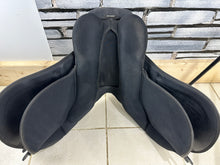 Load image into Gallery viewer, 17” XW Thorowgood Maxam Cob GP Saddle - Black