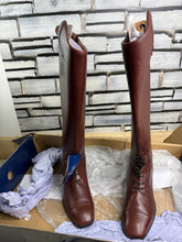 Load image into Gallery viewer, Ariat Challenge Contour Square Toe Field Zip Boot - UK 7 XW
