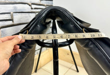 Load image into Gallery viewer, 15 1/2” MW Jackie Roberts GP Saddle - Black