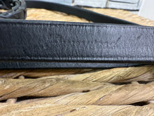 Load image into Gallery viewer, S/H Penwood English Laced Show Reins - Black - Full