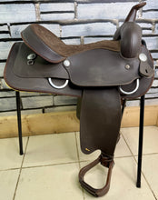Load image into Gallery viewer, 16” Wintec SQHB Western Saddle - Brown - Lightweight - Never Used!!