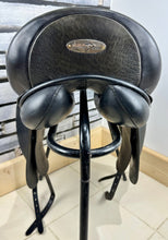 Load image into Gallery viewer, 17 1/2” Wide Harry Dabbs Dressage Saddle - Black