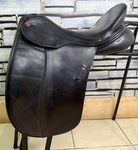 Load image into Gallery viewer, 18” Medium Albion SLK II Adjusta LH Dressage Saddle - Black