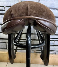 Load image into Gallery viewer, 17 1/2” Wide Ideal VSD/WH English Saddle - Brown - Working Hunter Cob - Part Suede