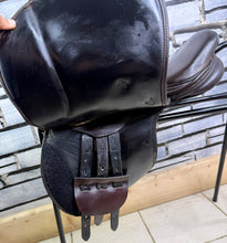 Load image into Gallery viewer, 16” MW Saddle Company Pony GP Saddle - Brown - Changeable Width on a Press
