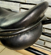 Load image into Gallery viewer, 15 1/2” MW Morris &amp; Nolan English Pony GP Saddle - Black