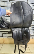 Load image into Gallery viewer, 18” Medium Albion SLK II Adjusta LH Dressage Saddle - Black