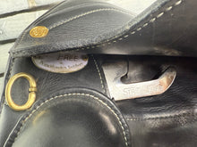 Load image into Gallery viewer, 17 1/2” Wide Stride Free Elite Dressage Saddle - Black