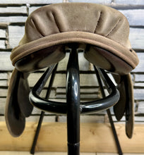 Load image into Gallery viewer, 16 1/2” MW Orion/Ideal Show Saddle - Brown - Reverse Hide - Close Contact