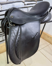 Load image into Gallery viewer, 17” Wide Symmonds Richmond GP Saddle - Black