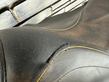 Load image into Gallery viewer, 17 1/2” MN (Fit 27) Stubben Siegfried CS Biomex Jump Saddle - Brown