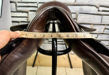 Load image into Gallery viewer, 18 1/2” MN J. Houghton GP/Jump Gents Hunting Saddle - Brown - English