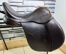Load image into Gallery viewer, 17 1/2” MW Saferide English GP Saddle - Brown