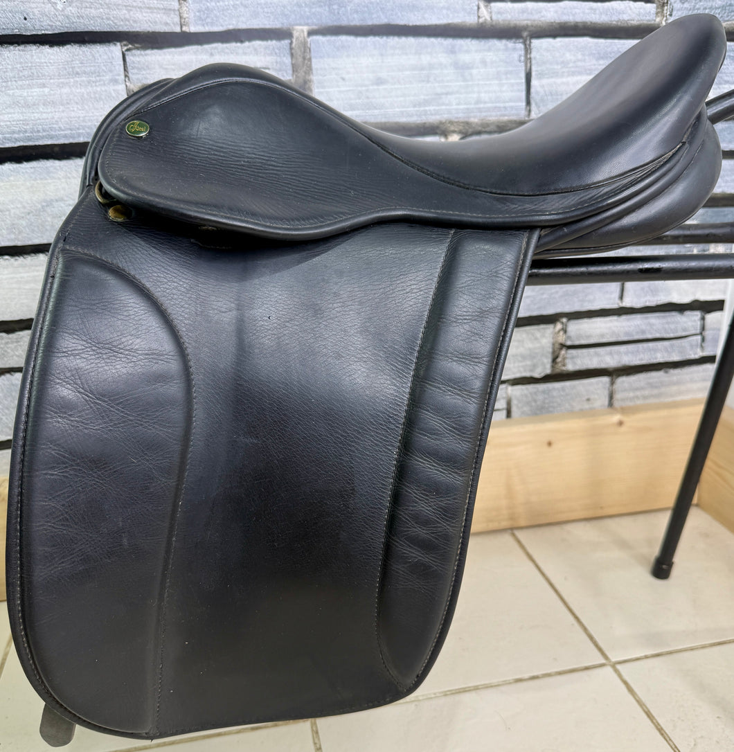 17” Wide-XW Ideal Ramsey Show/WH Saddle - Black
