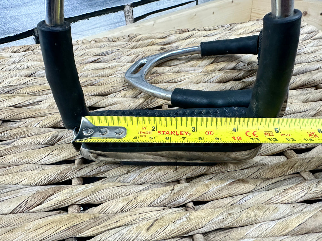 S/H 4 1/2” Flexi Stirrup Irons