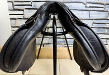 Load image into Gallery viewer, 17” MN GFS Medium-Narrow English GP Saddle - Black