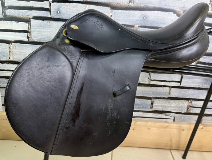 16” Wide Santa Cruz Pony GP Saddle - Black