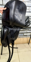 Load image into Gallery viewer, 17” Wide Ideal/Martin Wilkinson Suzannah Dressage Saddle - Black
