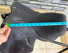 Load image into Gallery viewer, 14” XW Thorowgood Pony Club GP Saddle - Black