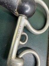 Load image into Gallery viewer, 5 1/2” Vulcanite Mullen Mouth Short Shank Pelham Bit - Cob/Showing/Hunting