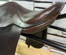 Load image into Gallery viewer, 15” Wide Fylde Hayden English Pony WH/Show Saddle - Brown