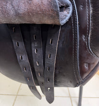 Load image into Gallery viewer, 17 1/2” Wide Lovatt &amp; Rickets Sylvan English GP Saddle - Brown - Arabian Saddle Company
