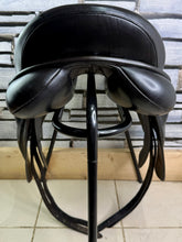 Load image into Gallery viewer, 18” MW Ideal Suzannah Dressage Saddle - Black