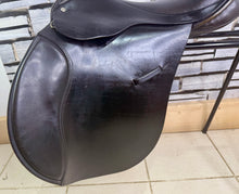 Load image into Gallery viewer, 18” Wide Ideal Apex GP Saddle - Black