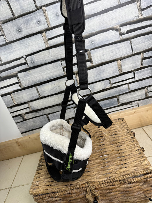 S/H Freegraze Fur Lined Fieldsafe Grazing Muzzle - Full