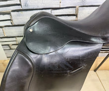 Load image into Gallery viewer, 18” Wide Ideal Apex GP Saddle - Black