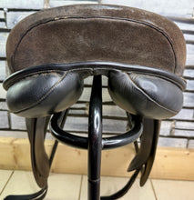 Load image into Gallery viewer, 17” MW Ideal Jessica Dressage Saddle - Black