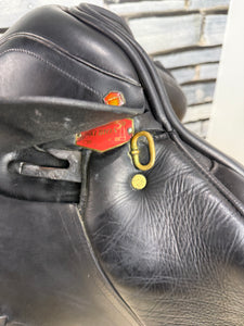 17 1/2” MW Albion K2 Jump Saddle - Black