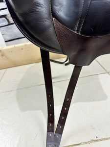 17 1/2” MW Voltaire Adelaide Monoflap Dressage Saddle - Brown