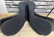 Load image into Gallery viewer, 16 1/2” MW Synthetic Lightwieght GP Saddle - Black
