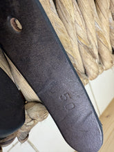 Load image into Gallery viewer, S/H 50” English Fylde Stirrup Leathers - Brown