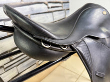 Load image into Gallery viewer, 16 1/2” MW Heritage English Saddlery GP Saddle - Black