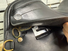 Load image into Gallery viewer, 17” Medium Farrington Burford Event VSD Saddle - Black