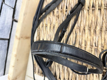 Load image into Gallery viewer, S/H Stubben Cavesson Bridle - Very Dark Havana - Full