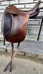 17” Wide Butet Monoflap Close Contact Dressage Saddle