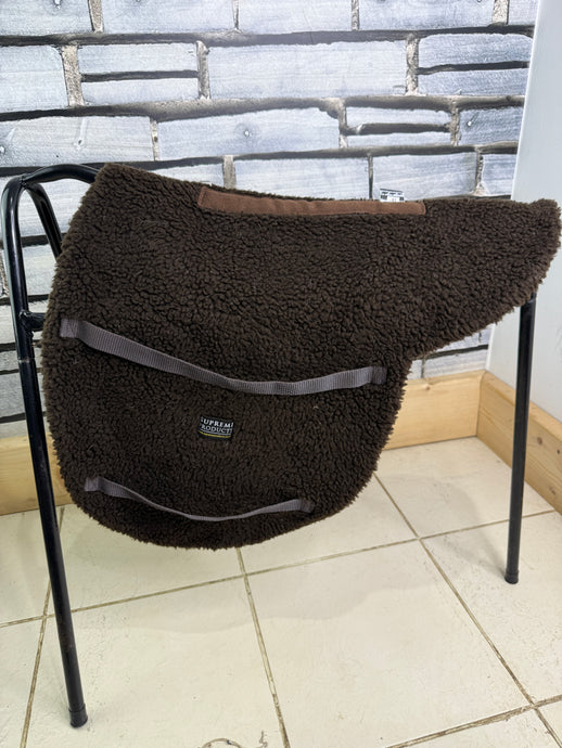 S/H Supreme Products WH/Show Fur Numnah - Brown - 18”/L