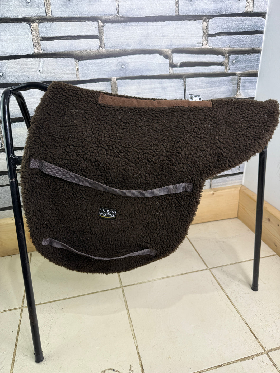 S/H Supreme Products WH/Show Fur Numnah - Brown - 18”/L