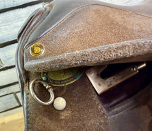 Load image into Gallery viewer, 16” MW-Wide Fylde Hayden Show/Working Hunter Saddle -Brown- Suede Top