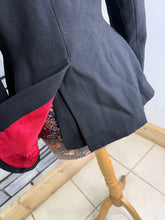 Load image into Gallery viewer, Ladies Size 34 Vintage Showerproof Hunt Jacket - Black