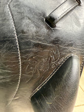 Load image into Gallery viewer, 17” Medium - MW Equipe Synergy Monoflap Jump Saddle - Black