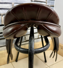 Load image into Gallery viewer, 17 1/2” MW Ideal Working Hunter Saddle - Brown