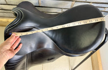 Load image into Gallery viewer, 17 1/2” Medium Ideal Suzannah Dressage Saddle - Black - Big Blocks, Deep Seat
